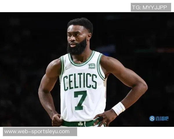 斯波赞杰伦布朗展现卓越耐力成功承担球队重任 斯波赞杰伦布朗展现卓越耐力成功承担球队重任