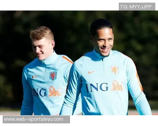 曼联训练缺席马奎尔德里赫特舍什科杰克弗莱彻积极参与展现状态